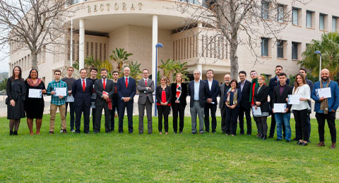 Banco Santander premia la investigación y emprendimiento social y ayudas de grado en STEM