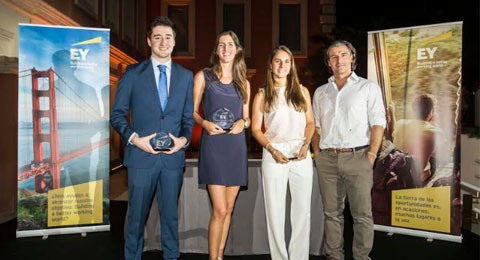 Claudia Fernández,	ganadora de la VI edición del Premio Young Tax Professional of the Year