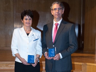 Jerónimo Corral (Compass Group) y  Susana Hidalgo (Sage), ganadores del VII Premio Hudson-ABC al director de RRHH