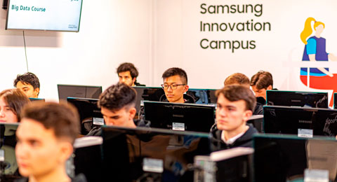 Tecnología con propósito: el programa de Samsung que ha preparado a más de 21.000 jóvenes para entrar al mercado laboral