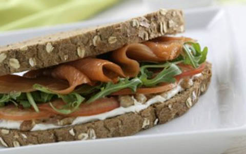 ¿Qué director de RRHH es adicto a los sándwiches de salmón?