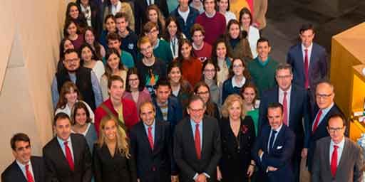Becas de estudio, el emprendimiento y la empleabilidad de Universidad de Navarra y Banco Santander