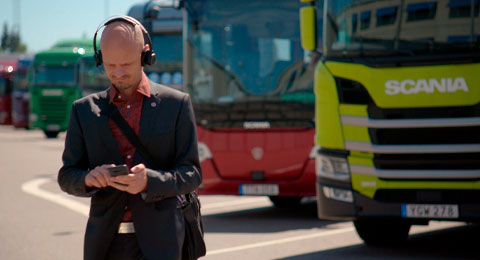 Scania digitaliza los puestos de trabajo  de sus más 52.000 empleados en todo el mundo