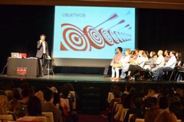 Más de 600 personas asisten al curso de "tapping" celebrado en el Teatro La Latina de Madrid