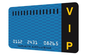 ¿Qué alto directivo de una consultora tiene tarjetas de crédito personalizadas?