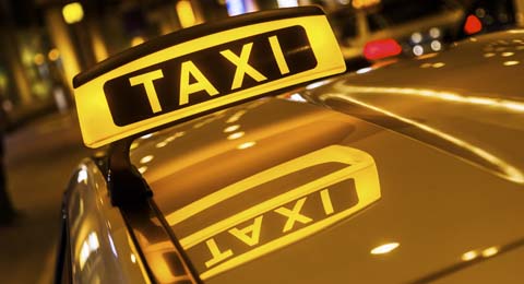 Anulados los artículos de la ordenanza del taxi de Madrid que fijan el día concreto de descanso