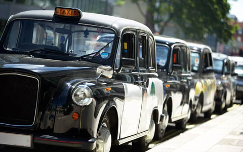 ¿Qué director general odia los taxis?