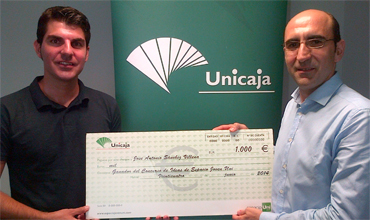 Unicaja entrega premios del Concurso de Videotalento y de Ideas en torno al empleo
