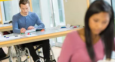 Fundación Universia y Banco Santander impulsan el progreso de universitarios con discapacidad