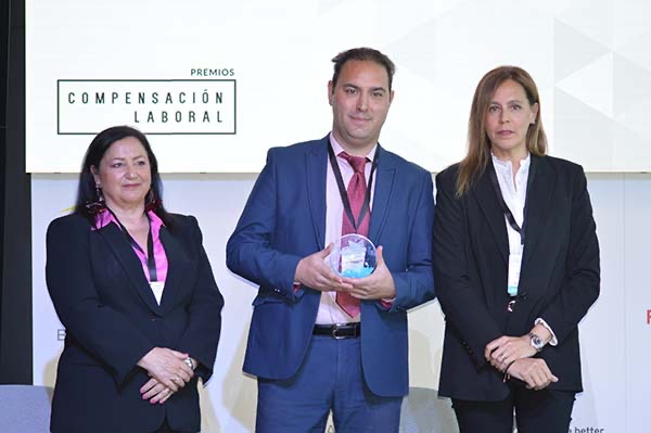 UST, III Premios de Compensación Laboral