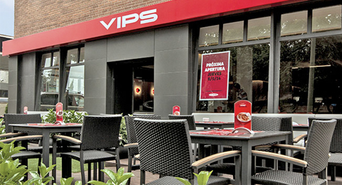 Vips abre su primer establecimiento en Almería y  crea 24 puestos de trabajo